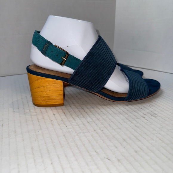 TOMS Women's Sandals Size 9.5 "Poppy" Blue Corduroy Fabric Slip On Buckle Sandal - Picture 1 of 14